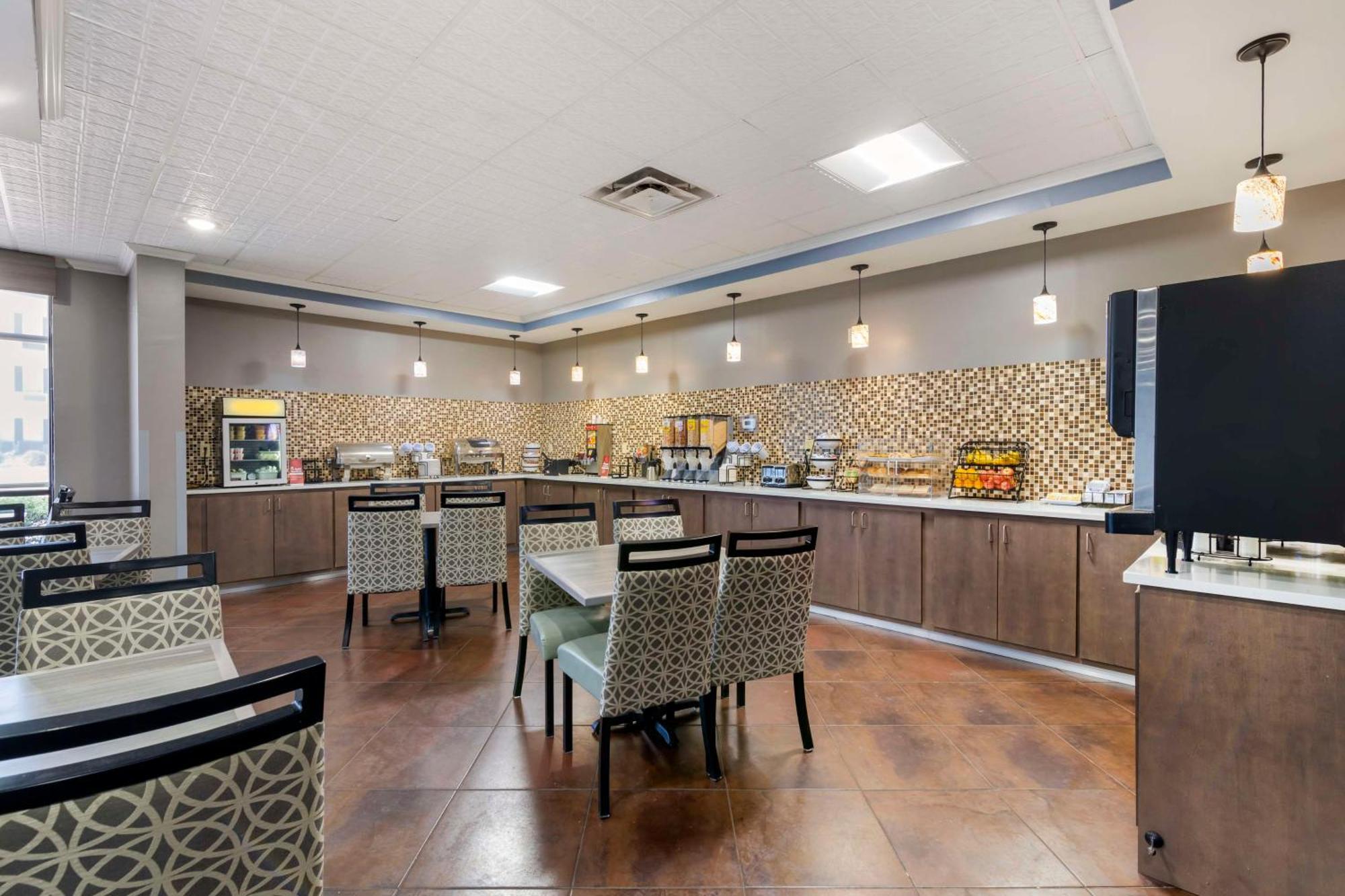Best Western Savannah Airport Inn & Suites Pooler Exterior foto